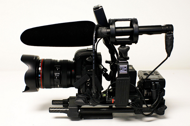 Ajustes básicos para grabar vídeo con nuestra cámara DSLR productoras audiovisuales en madrid pulsa rec